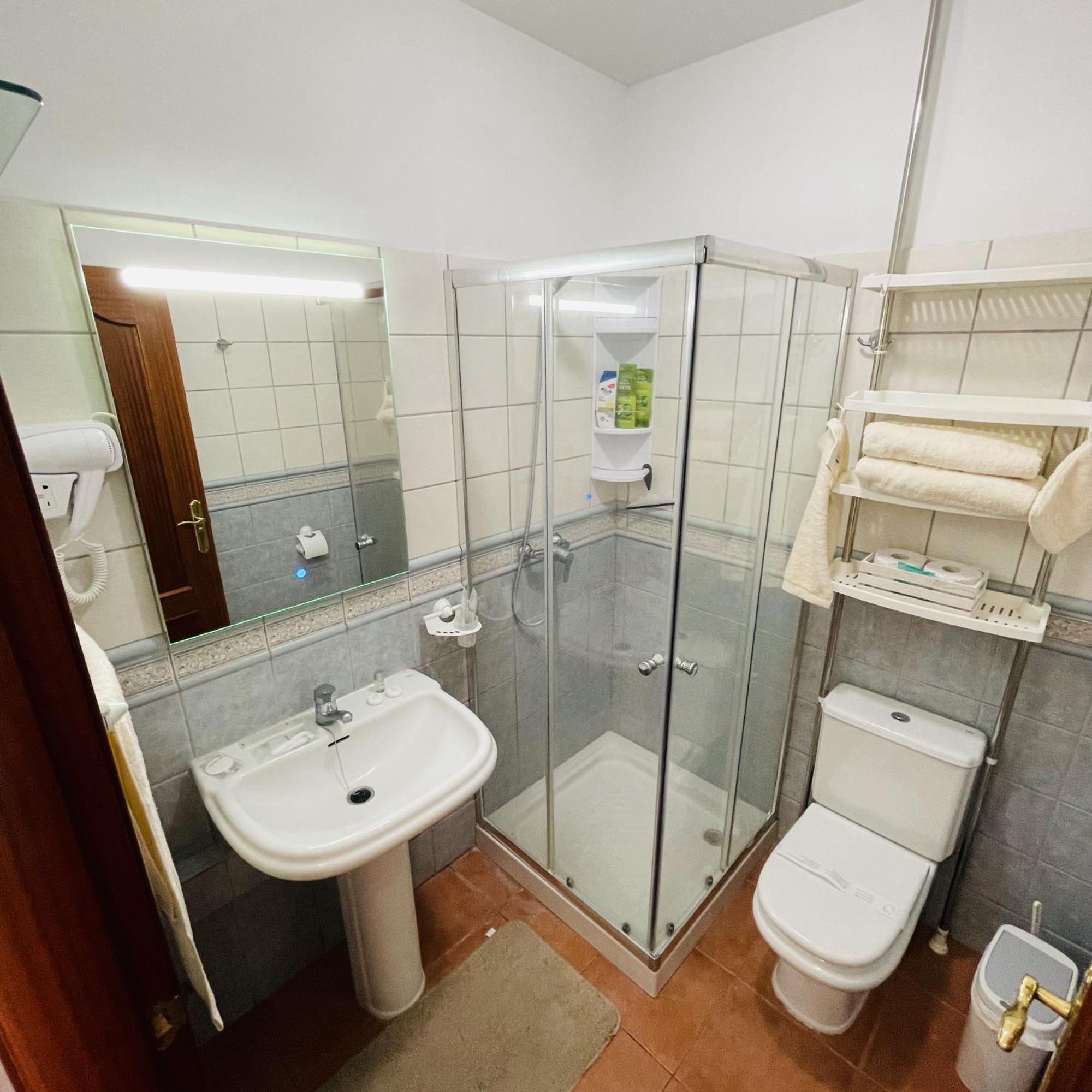 Apartamento Brisas Del Sur - Oasis Tenerife Sur ปลายา เด ซานฮวน ภายนอก รูปภาพ