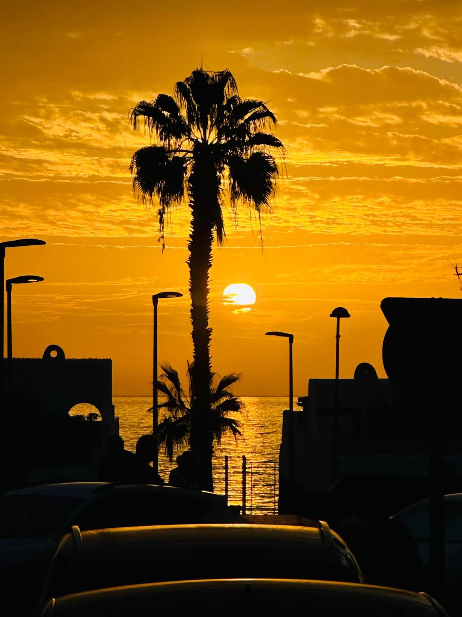 Apartamento Brisas Del Sur - Oasis Tenerife Sur ปลายา เด ซานฮวน ภายนอก รูปภาพ
