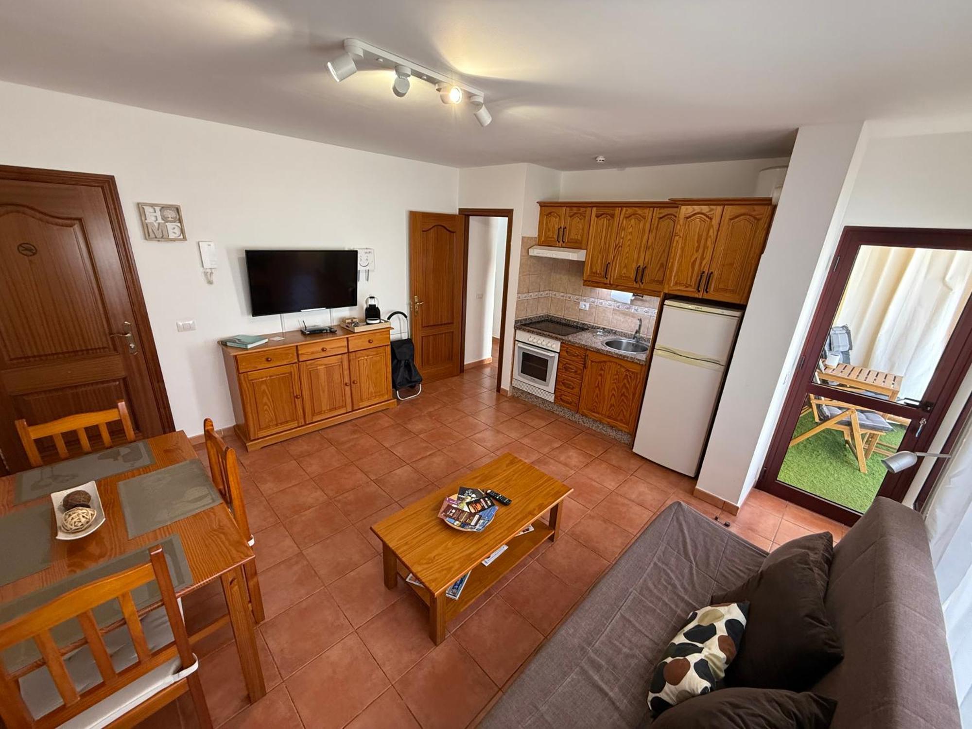 Apartamento Brisas Del Sur - Oasis Tenerife Sur ปลายา เด ซานฮวน ภายนอก รูปภาพ